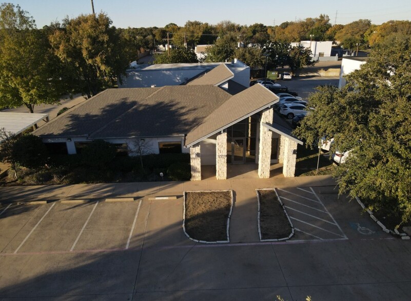 2221 Avenue J, Arlington, TX for rent - Building Photo - Image 3 of 11