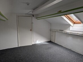 7-11B Park St, Lytham St. Annes to rent Interior Photo- Image 2 of 2
