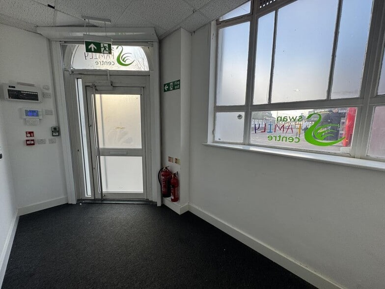 1050-1052B London Rd, Thornton Heath to rent - Building Photo - Image 2 of 8