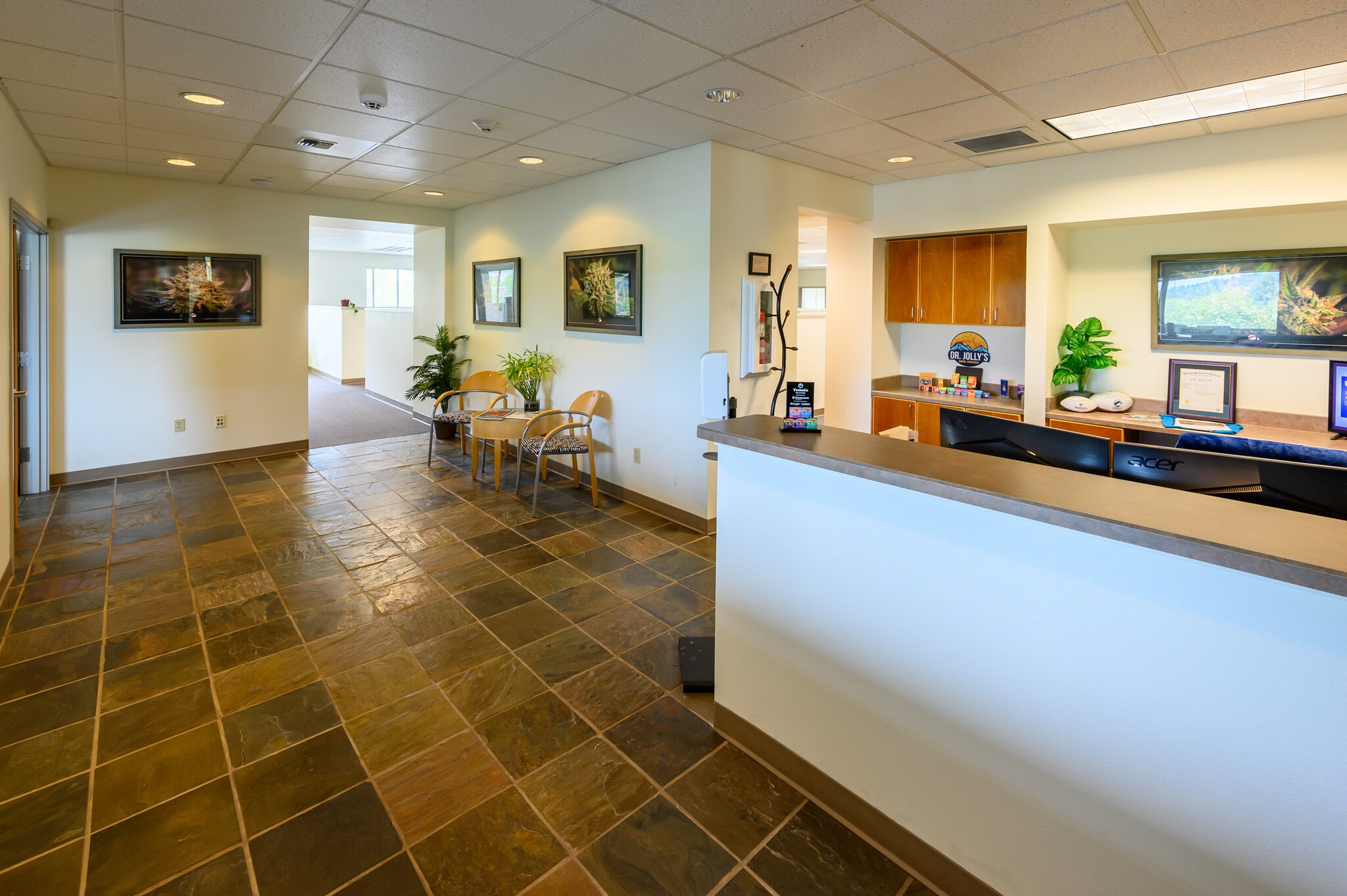 296 SW Columbia St, Bend, OR to rent Building Photo- Image 1 of 10