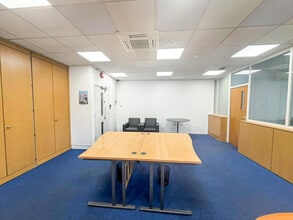 288 Chase Rd, London to rent Interior Photo- Image 1 of 6