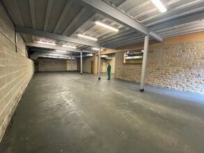 Whalley Rd, Wilpshire to rent Interior Photo- Image 1 of 2