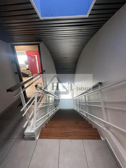 Office in Vitry-sur-Seine to rent - Interior Photo - Image 3 of 5