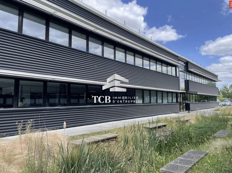 Office in Saint-Herblain to rent - Building Photo - Image 1 of 7