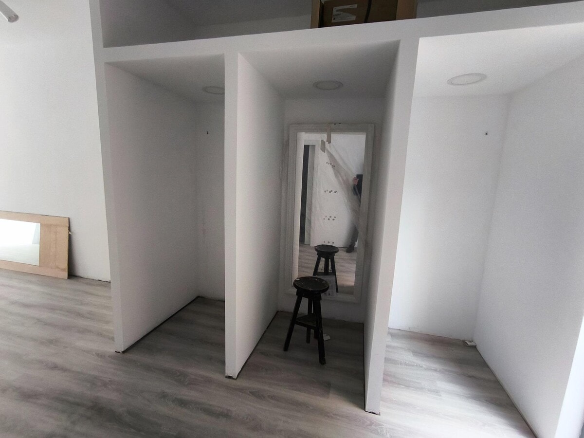 Avenida de Tomás Giménez, 54, L'Hospitalet de Llobregat, BAR 08906 - Unit Pta. 1 - - Interior Photo - Image 1 of 3