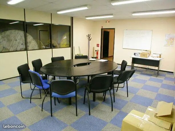 Light Industrial in Toulouse to rent - Interior Photo - Image 3 of 9