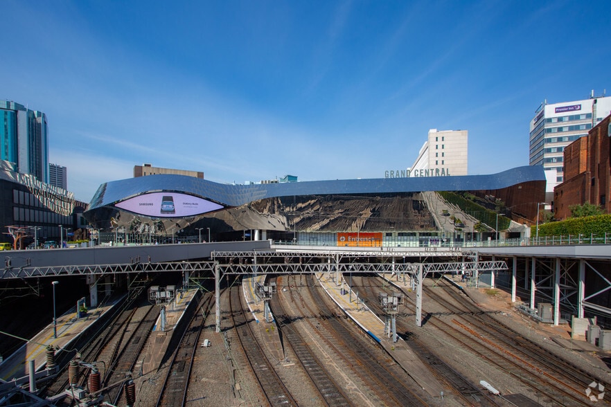 New St, Birmingham to rent - Building Photo - Image 3 of 12