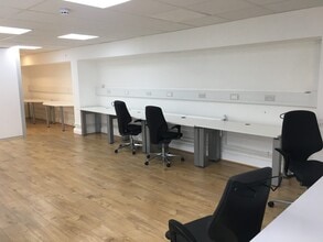 32 Leighton Rd, London to rent Interior Photo- Image 1 of 2