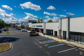 9400 Arlington Expy, Jacksonville, FL for rent Building Photo- Image 1 of 7