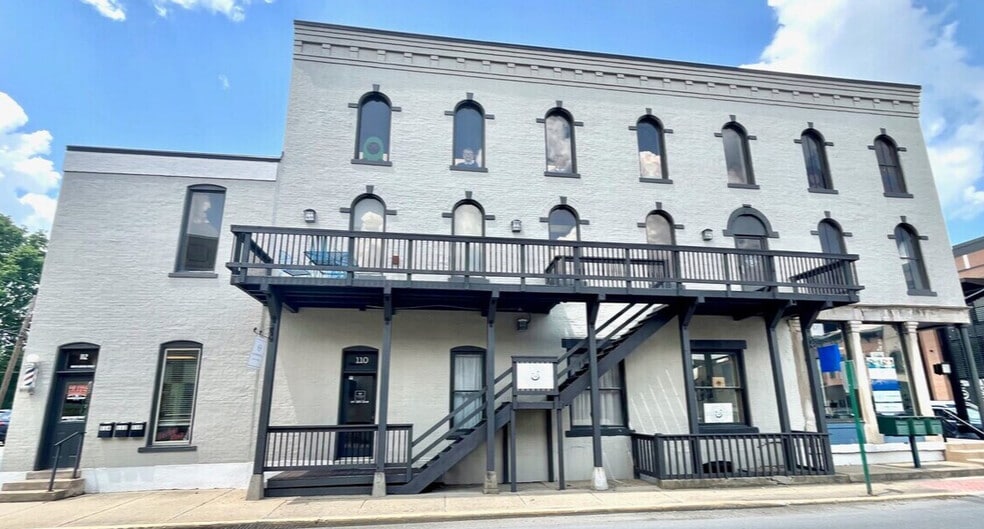 201 W Main St, Plainfield, IN to rent - Building Photo - Image 2 of 9