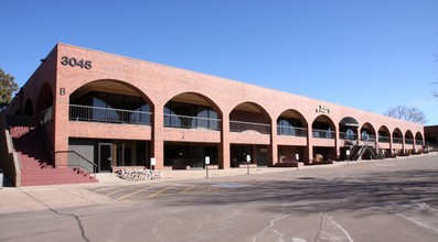 3045 S Parker Rd, Aurora, CO for rent Primary Photo- Image 1 of 35