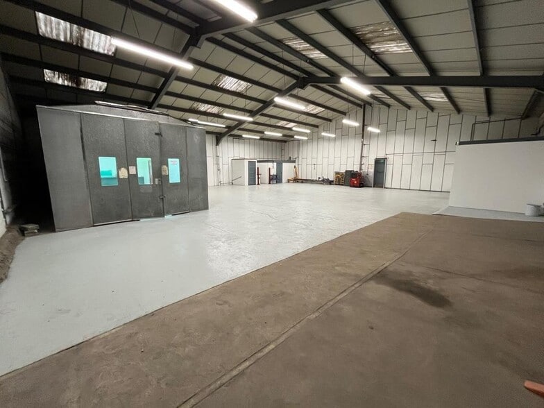 Commerce Way, Lawford to rent - Building Photo - Image 3 of 12