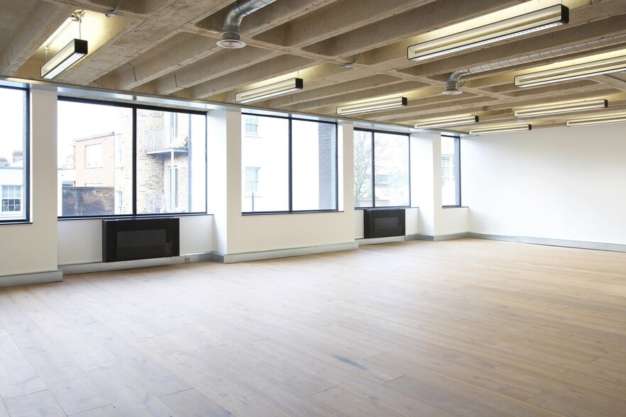 45 Beavor Ln, London to rent - Building Photo - Image 2 of 13