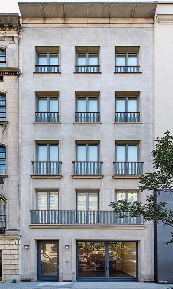 32 E 69th St, New York, NY to rent - Building Photo - Image 2 of 16