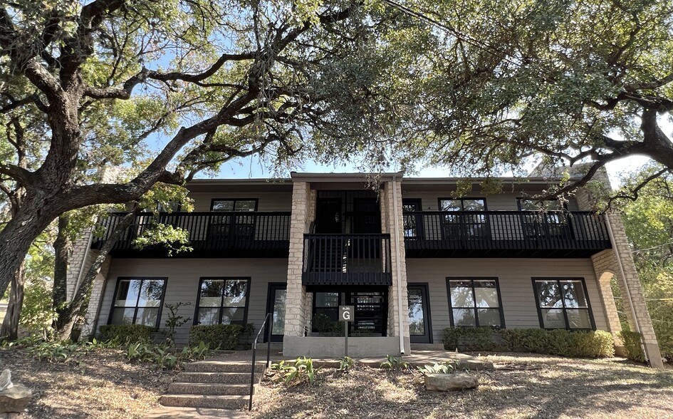 5524 Bee Caves Rd, Austin, TX for rent - Building Photo - Image 1 of 6