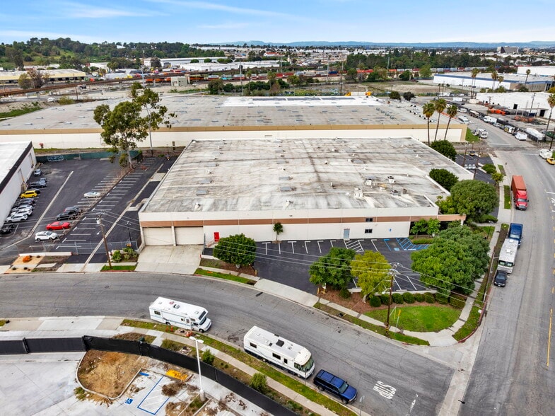 18737 S Reyes Ave, East Rancho Dominguez, CA for sale - Building Photo - Image 2 of 24