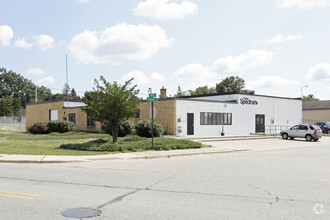 1100 Maple St, Big Rapids, MI for rent Building Photo- Image 1 of 7