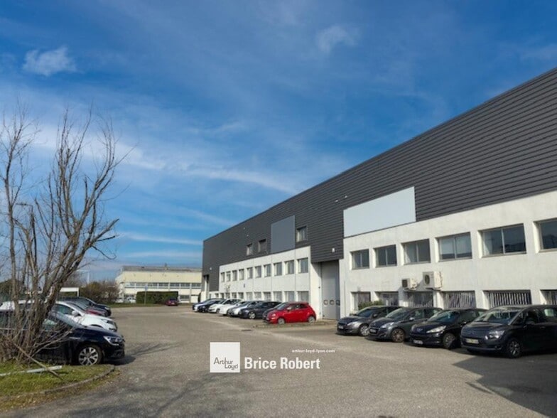 23 Avenue Des Frères Montgolfier, Chassieu to rent - Building Photo - Image 1 of 8