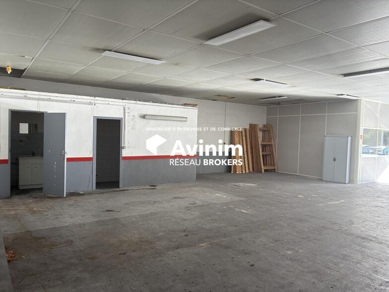 Industrial in Gémenos to rent - Interior Photo - Image 3 of 4