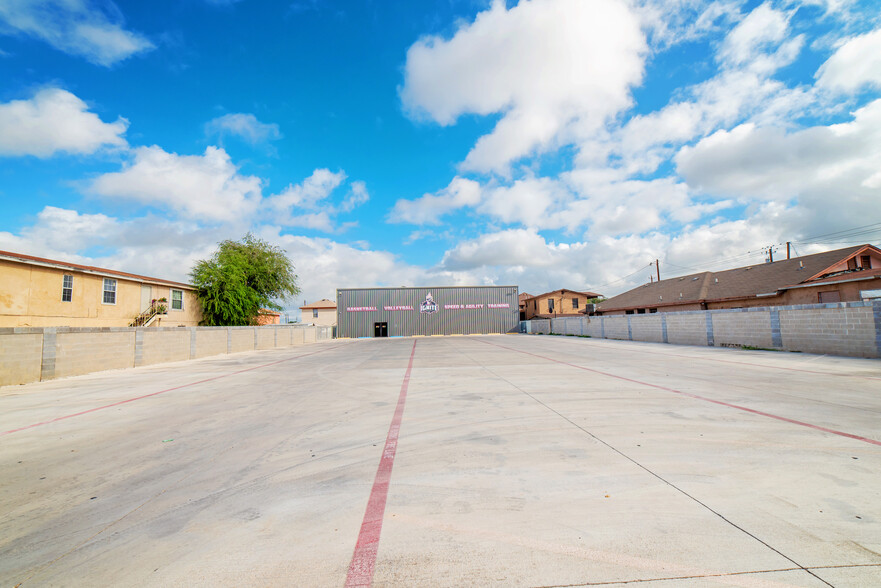 317 E Eistetter St, Laredo, TX for sale - Building Photo - Image 2 of 10