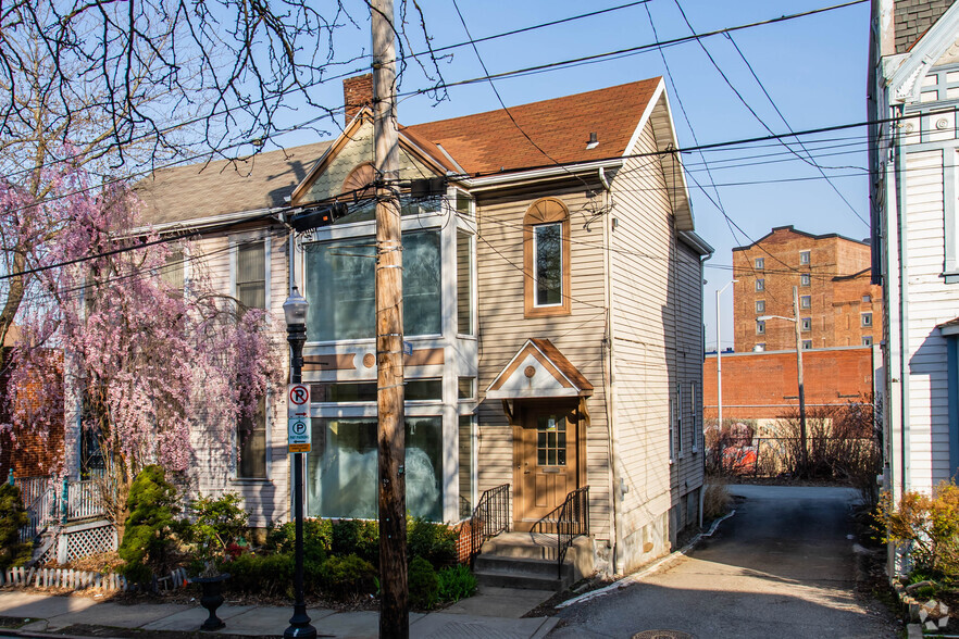 5879 Ellsworth Ave, Pittsburgh, PA for sale - Primary Photo - Image 1 of 1