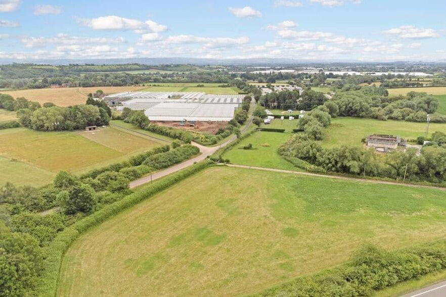 Anchor Ln, Evesham for sale - Building Photo - Image 2 of 6
