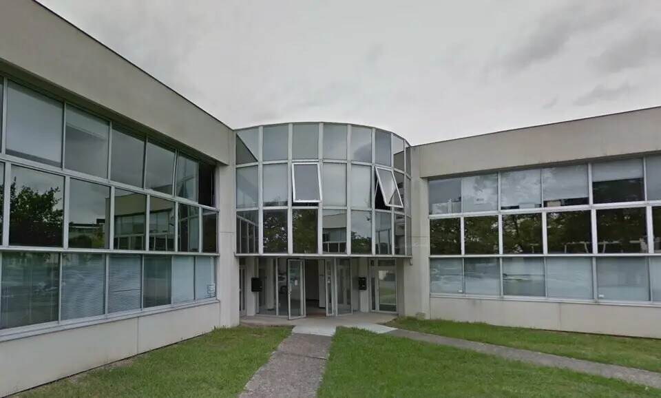 Office in Mérignac to rent - Building Photo - Image 2 of 3