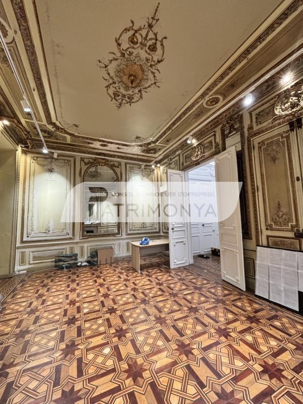 Office in Marseille to rent Interior Photo- Image 1 of 5