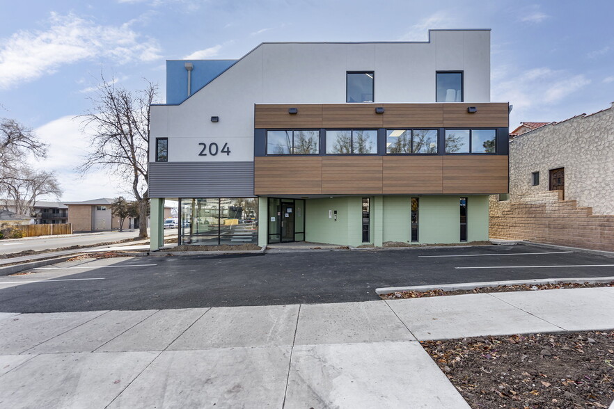 204 Marsh Ave, Reno, NV for rent - Building Photo - Image 1 of 5