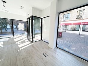 Retail in Majadahonda, Madrid to rent Interior Photo- Image 2 of 14