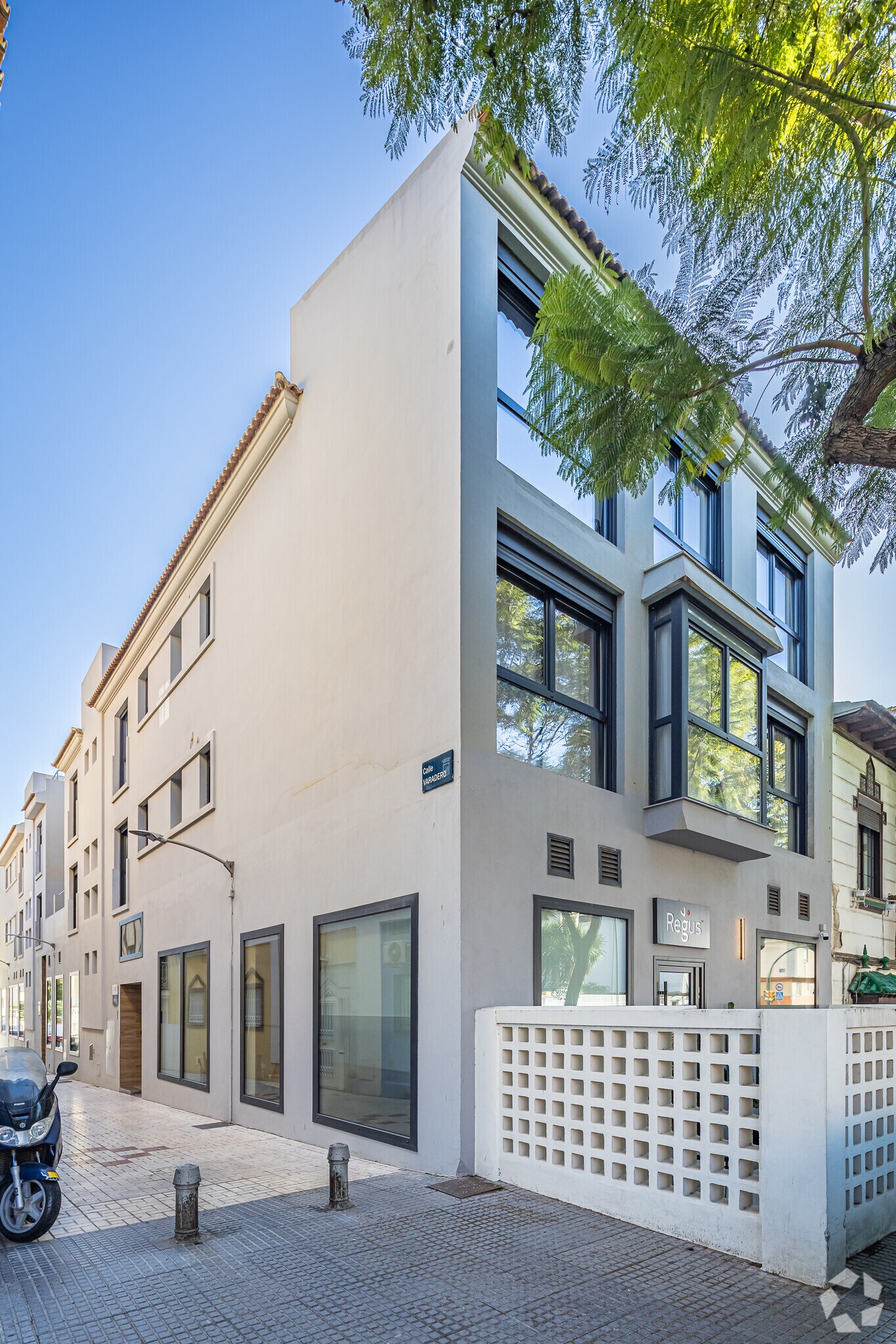 Calle Varadero, 2, Málaga, Málaga to rent Primary Photo- Image 1 of 2