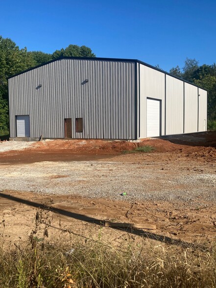 209 A Industrial Drive, Franklin, KY for sale - Building Photo - Image 1 of 1