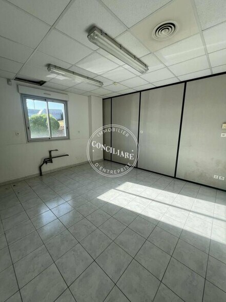 Route De Mondouzil, Beaupuy for sale - Interior Photo - Image 2 of 6