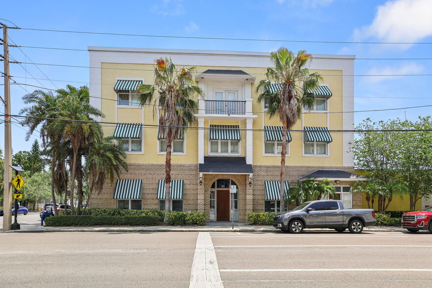 155 8th St N, Saint Petersburg, FL for rent - Building Photo - Image 1 of 54