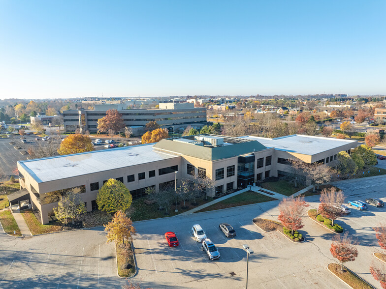 5115 Parkcenter Ave, Dublin, OH for rent - Building Photo - Image 1 of 3