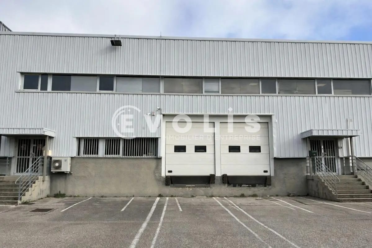 82 Avenue Des Arrivaux, Saint-Quentin-Fallavier for sale Building Photo- Image 1 of 12