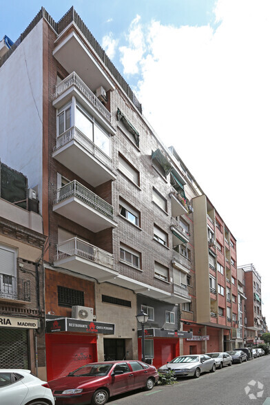 Calle de Coslada, 28, Madrid, Madrid for sale - Primary Photo - Image 1 of 4