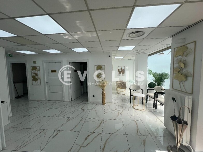 Retail in Saint-Maur-des-Fossés to rent - Interior Photo - Image 3 of 9