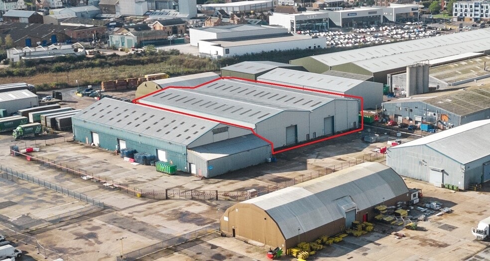 Blackwater Trading Estate, Maldon to rent - Building Photo - Image 2 of 4