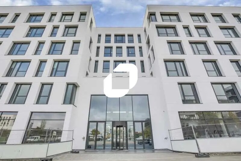 Office in Massy to rent - Building Photo - Image 2 of 11