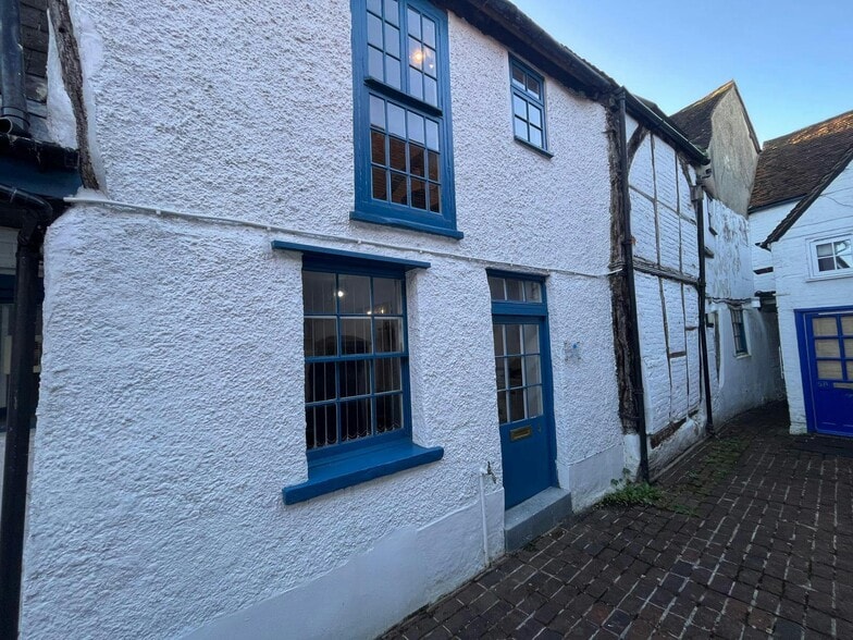 5 Buttermarket, Thame to rent - Building Photo - Image 2 of 9