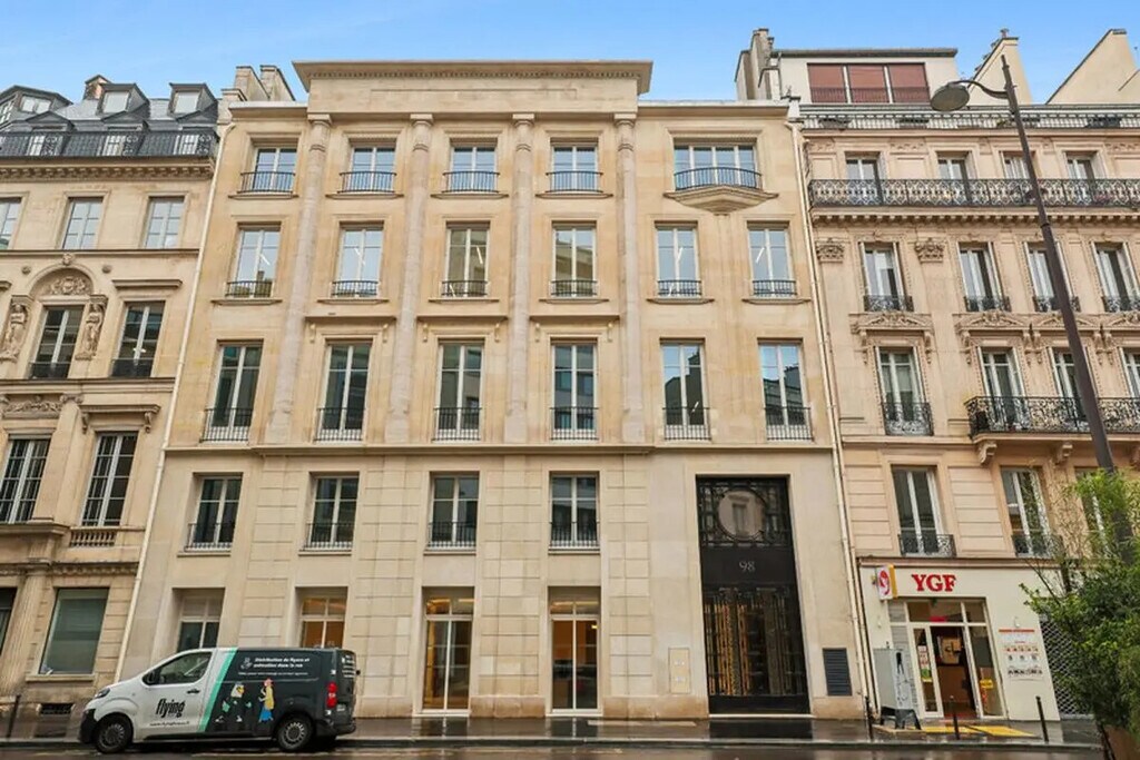 Location Bureaux 2 542 m² - Photo 1