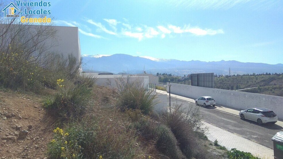 Land in Granada, Granada for sale - Aerial - Image 2 of 4