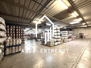 Industrial in Marseille for sale Interior Photo- Image 2 of 7