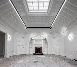 11 Devonshire Pl, London to rent Interior Photo- Image 2 of 10