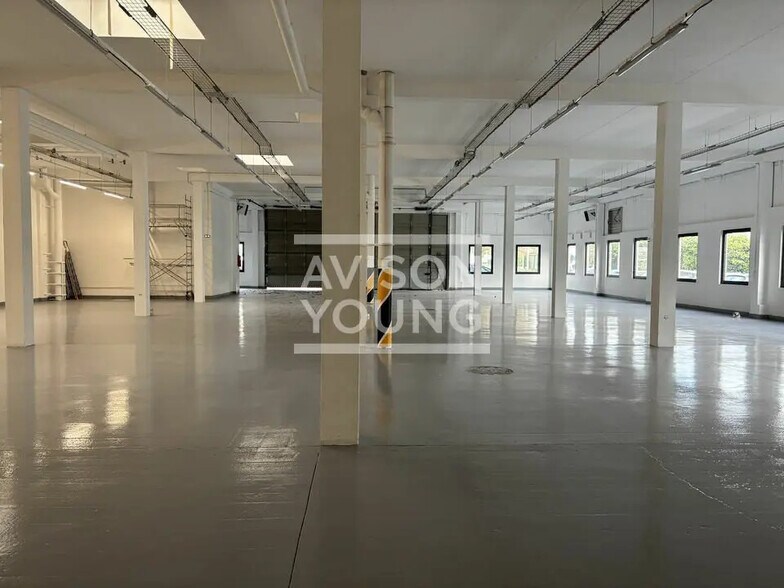 Light Industrial in Gennevilliers to rent - Building Photo - Image 1 of 6