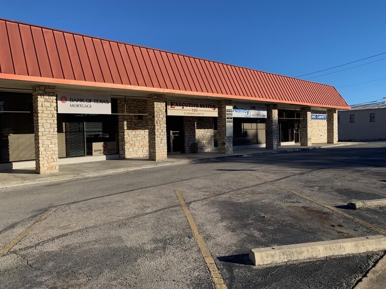 100 N Edward Gary St, San Marcos, TX for rent - Building Photo - Image 2 of 6