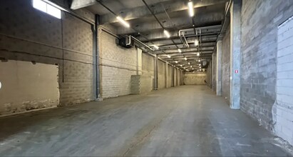 Industrial in Garges-lès-Gonesse to rent Interior Photo- Image 2 of 3