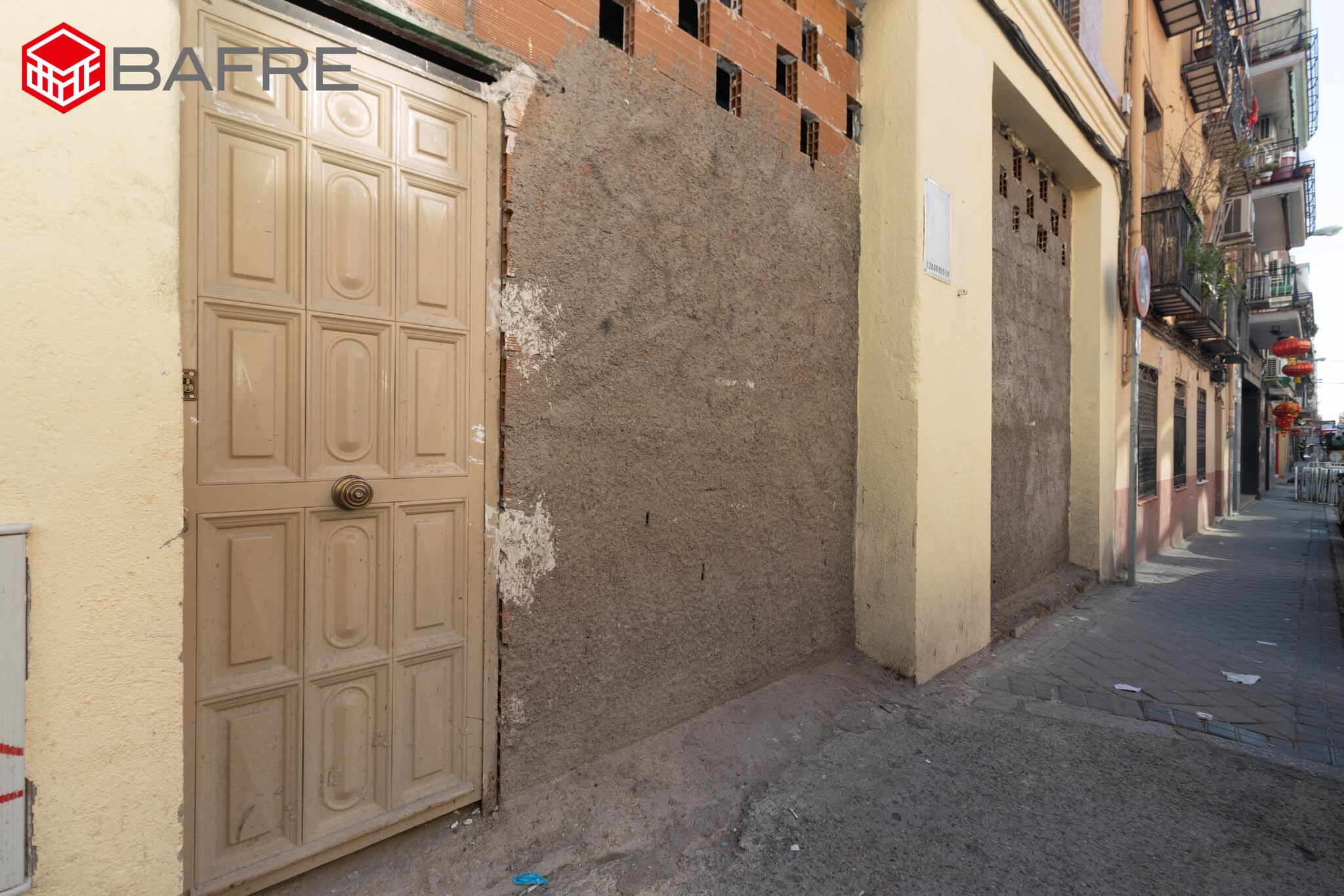 Retail in Madrid, Madrid to rent Construction Photo- Image 1 of 6