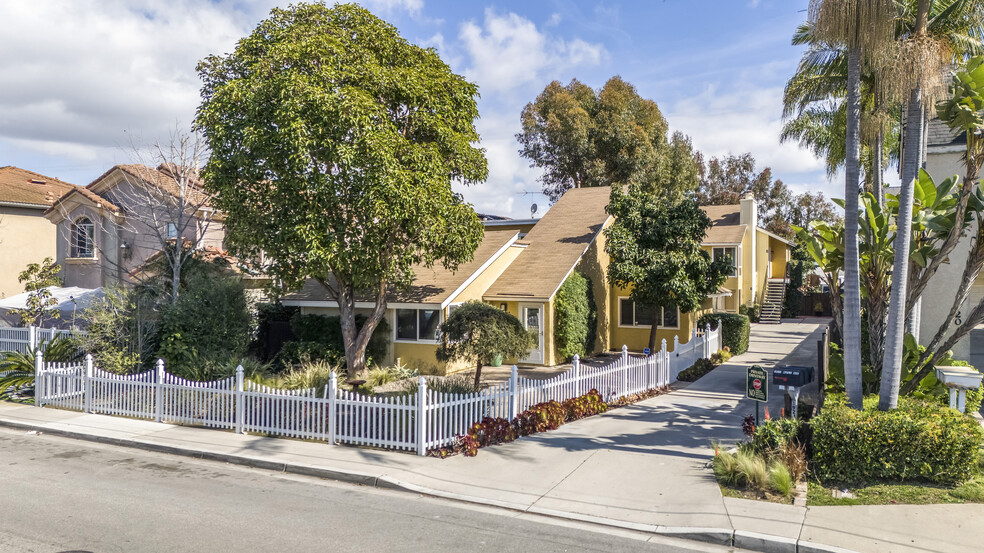 1924 Maple Ave, Costa Mesa, CA for sale - Primary Photo - Image 1 of 1